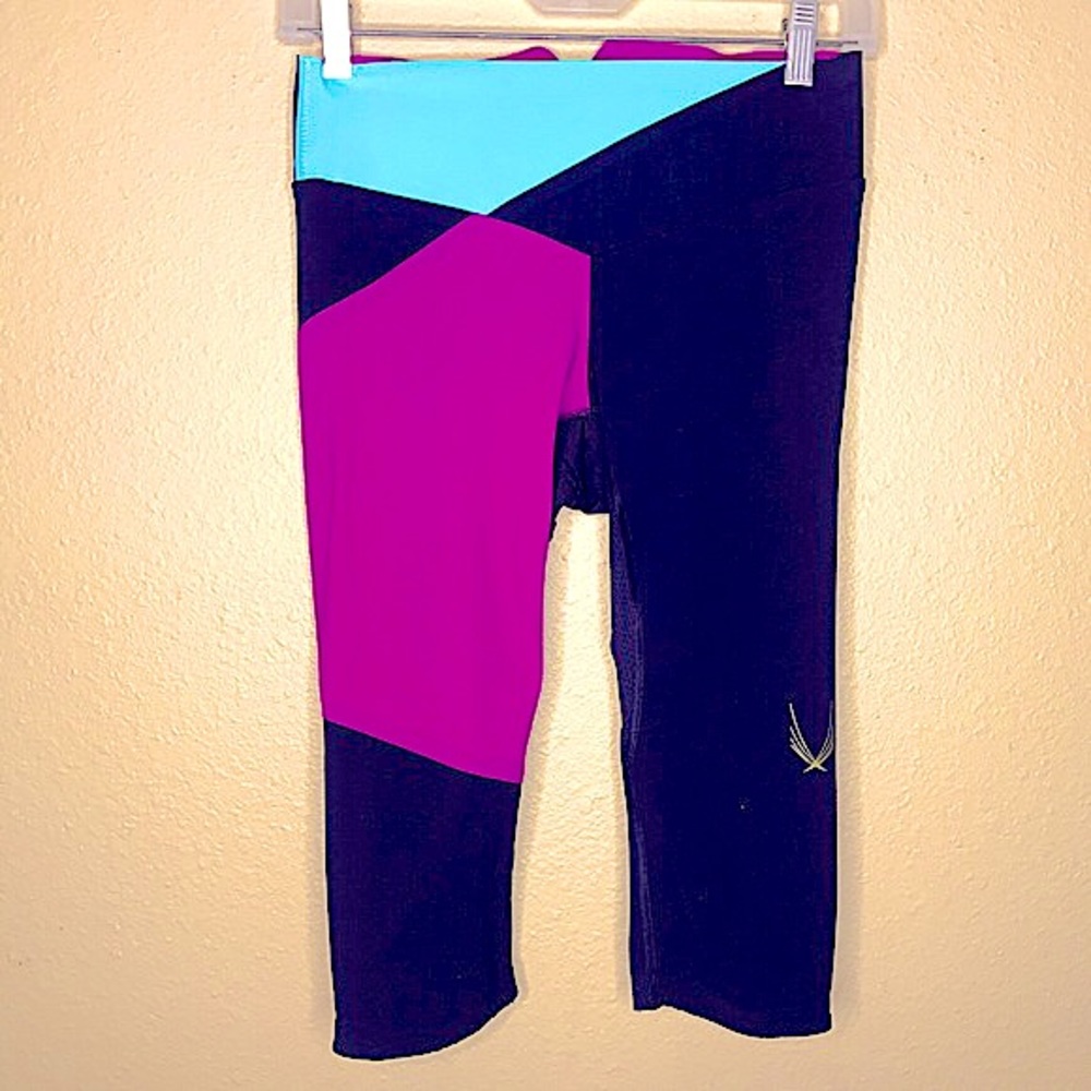 LUCAS HUGH Colorful Geometric Capri  Leggings